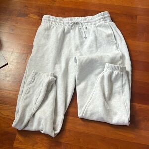 Super cute cute TNA boyfriend sweatpants